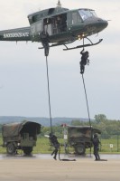 /album/gsg9/gsg9-fast-rope-2005-05-22-file-02-jpg/
